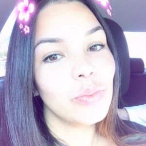 Meet your Posher, Karla